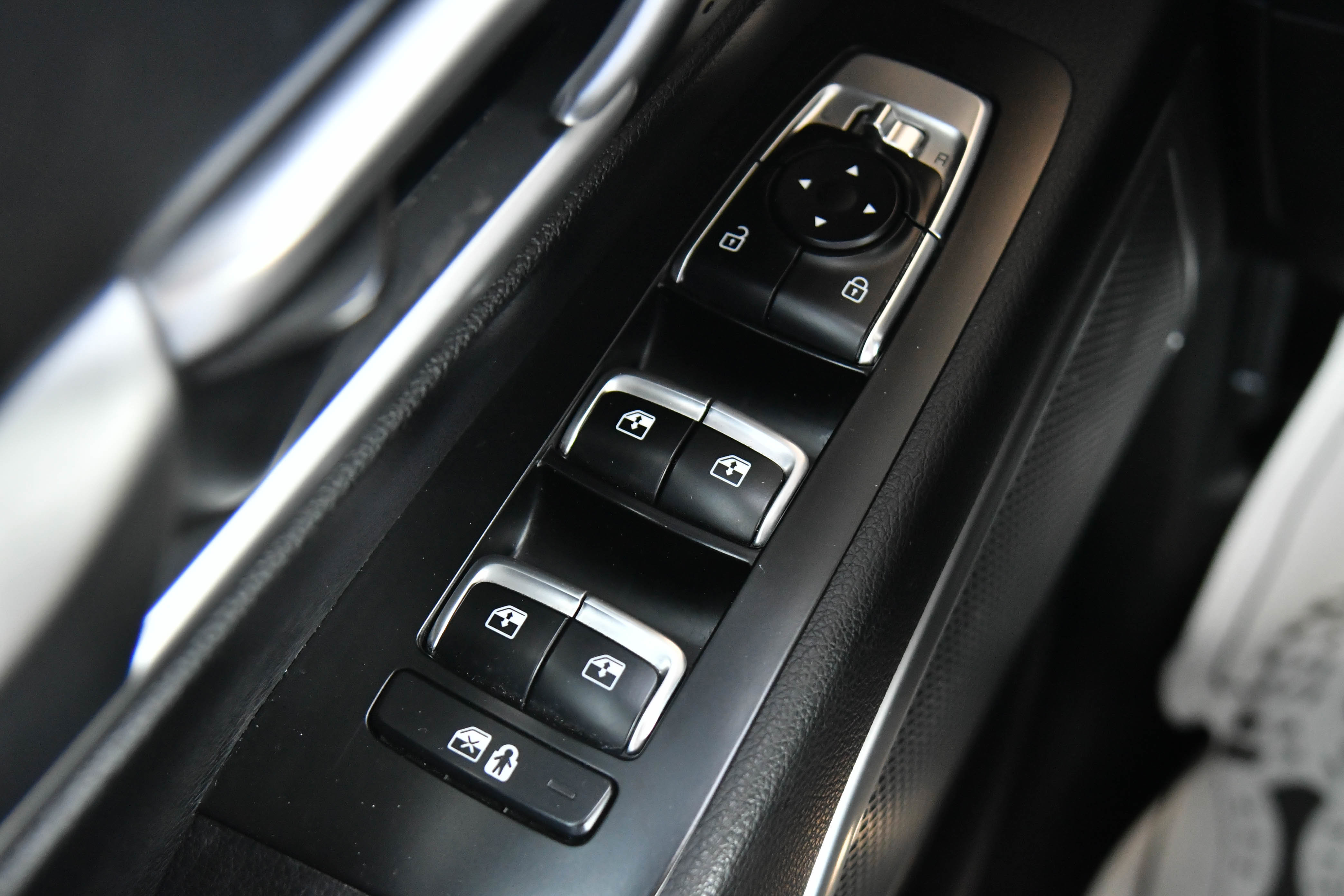 Used 2022 Kia Telluride LX image 31