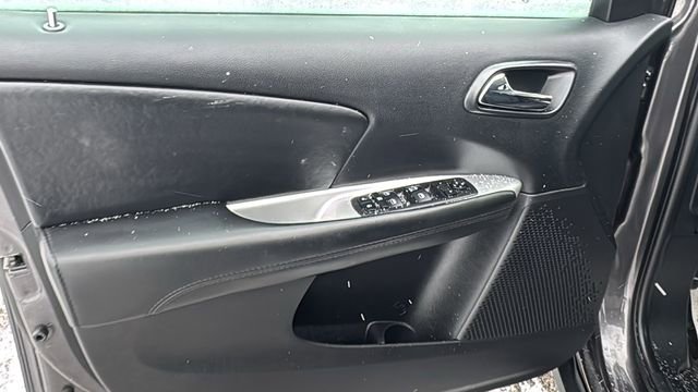 Used 2019 Dodge Journey SE w/ Blacktop Package image 9