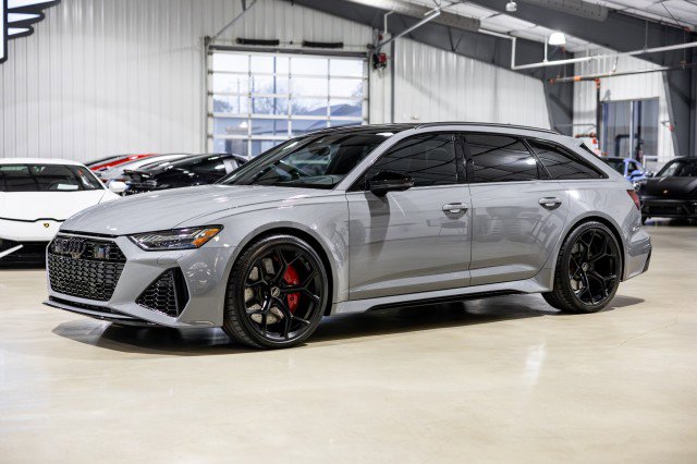 Used 2025 Audi RS 6 performance w/ Black Optic Package image 2