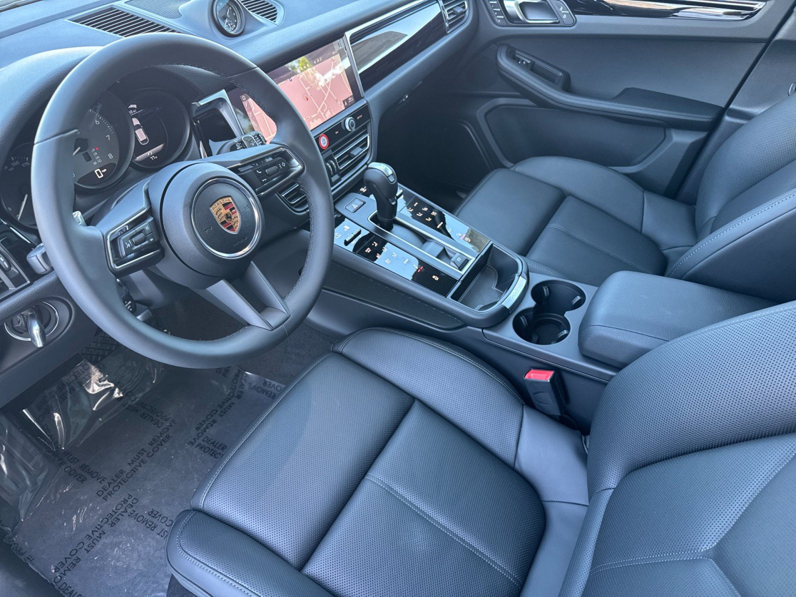 New 2026 Porsche Macan S AWD/4WD image 4