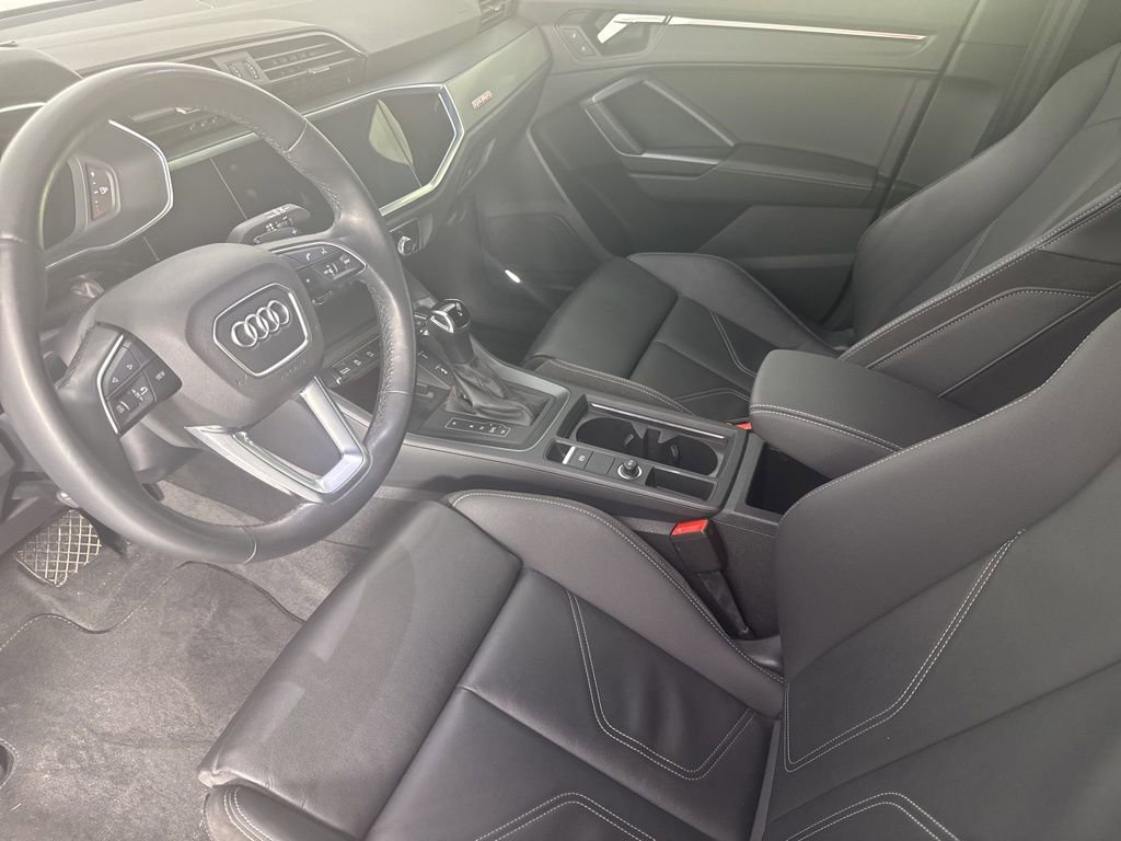 Used 2021 Audi Q3 2.0T Premium Plus w/ Premium Plus Package image 12