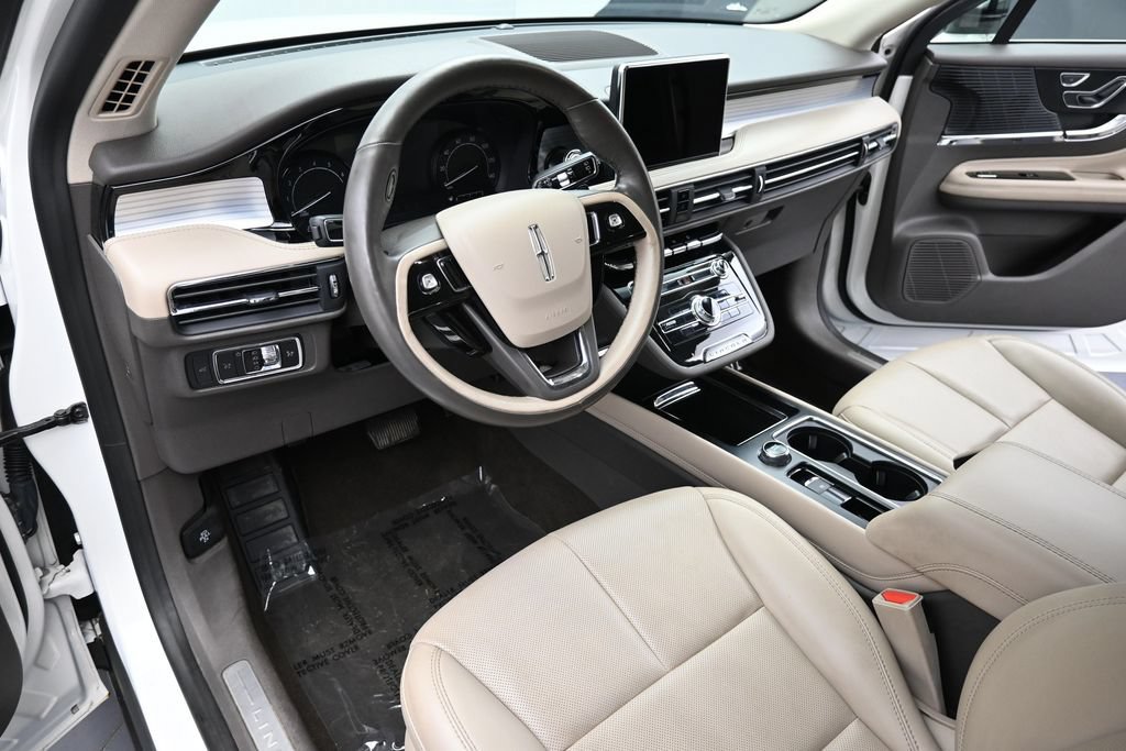 Used 2020 Lincoln Corsair AWD w/ Equipment Group 101A image 12