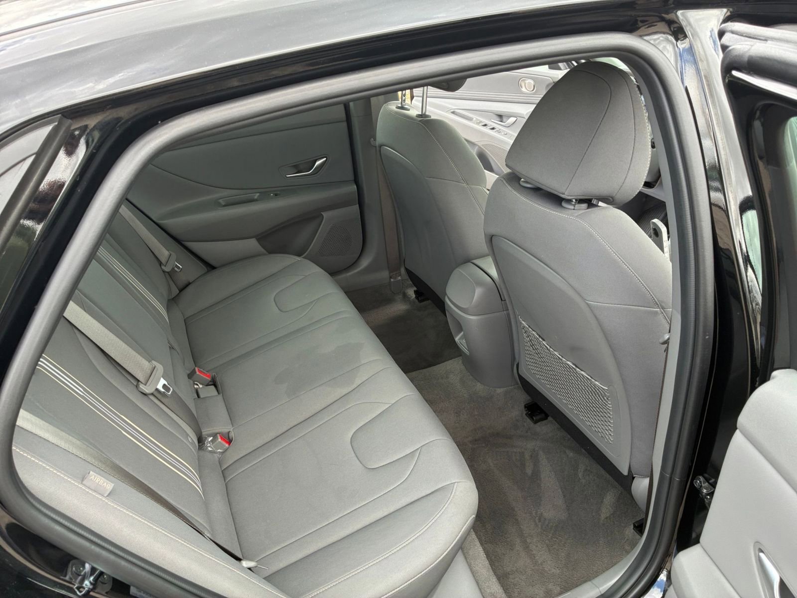 Used 2025 Hyundai Elantra SEL FWD image 24