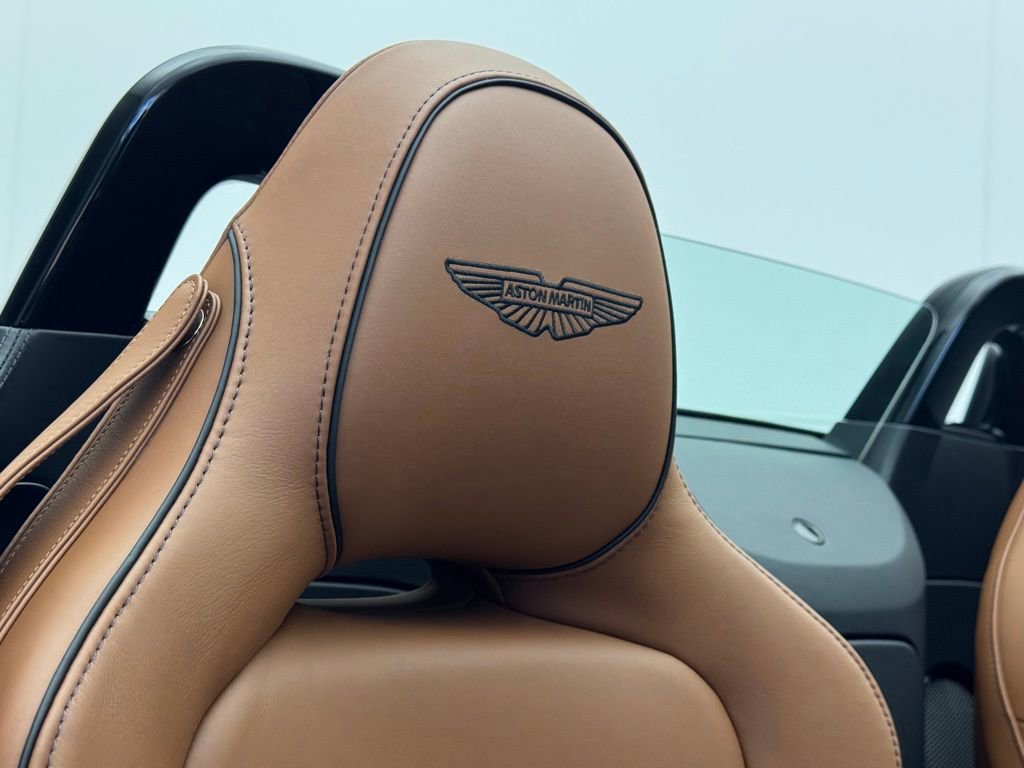 New 2026 Aston Martin V8 Vantage Roadster image 51