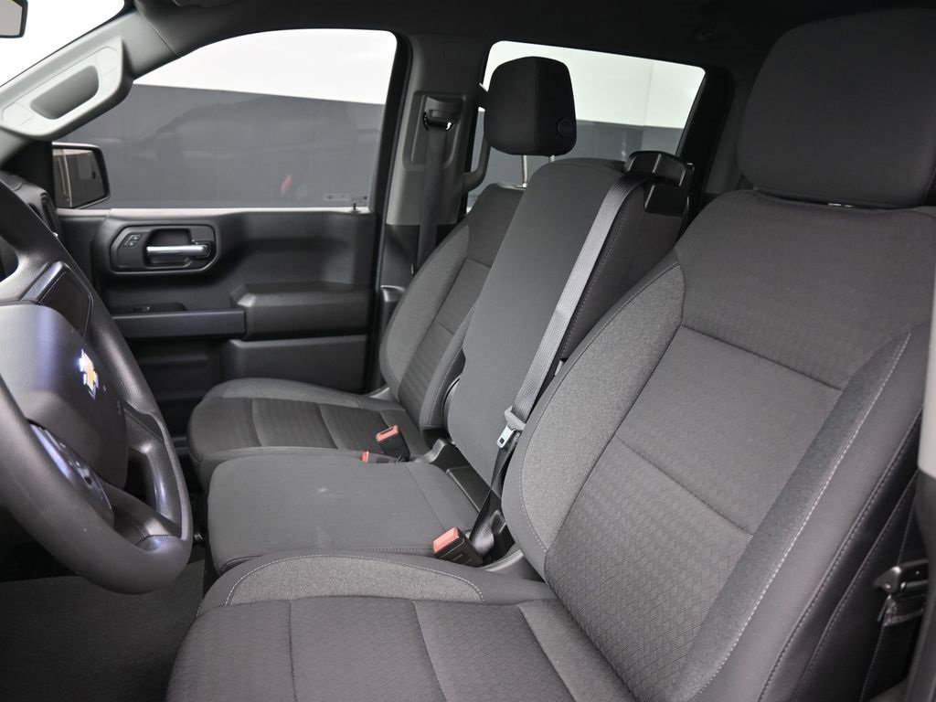 Used 2024 Chevrolet Silverado 1500 Custom w/ Turbomax Blackout Package image 19