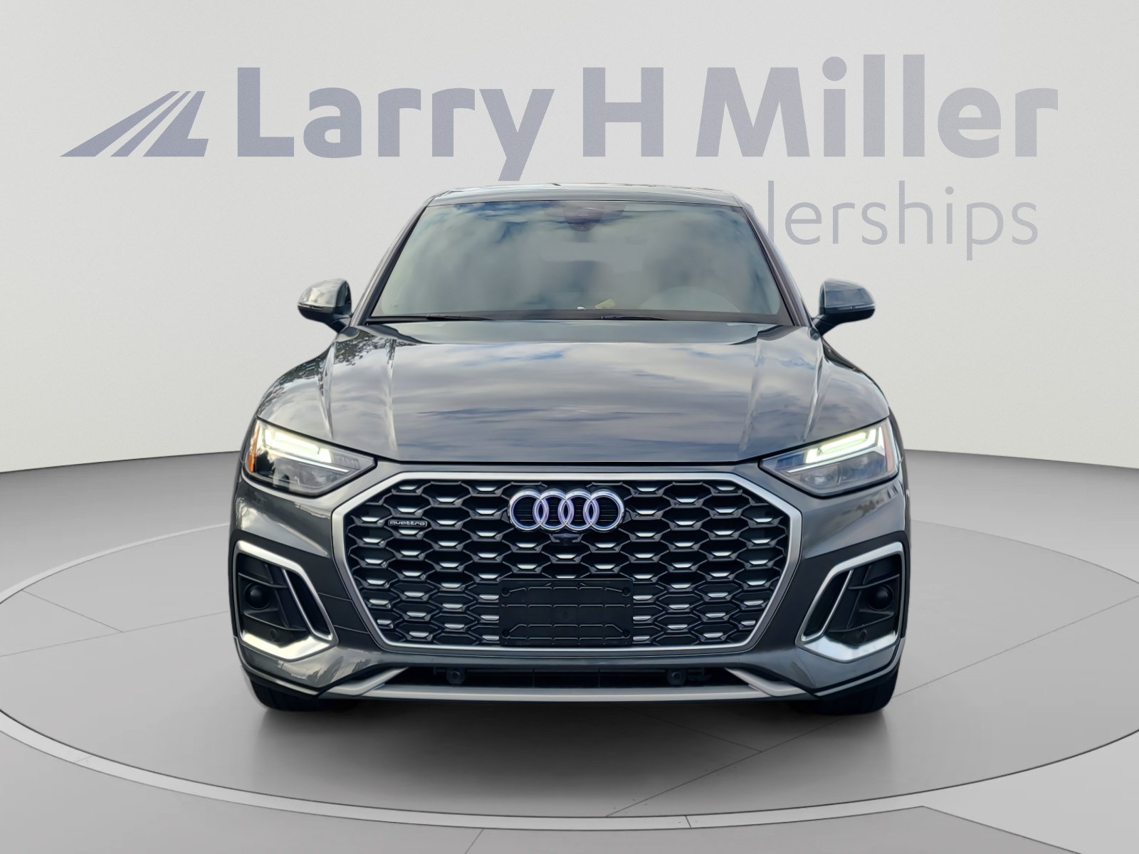 Used 2023 Audi Q5 2.0T Premium w/ Convenience Package AWD/4WD image 8