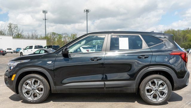Used 2024 Kia Seltos LX AWD/4WD image 10