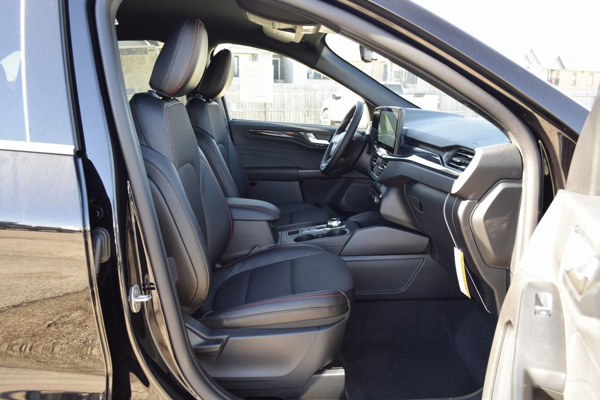 New 2026 Ford Escape ST-Line w/ Tech Pack #1 image 23