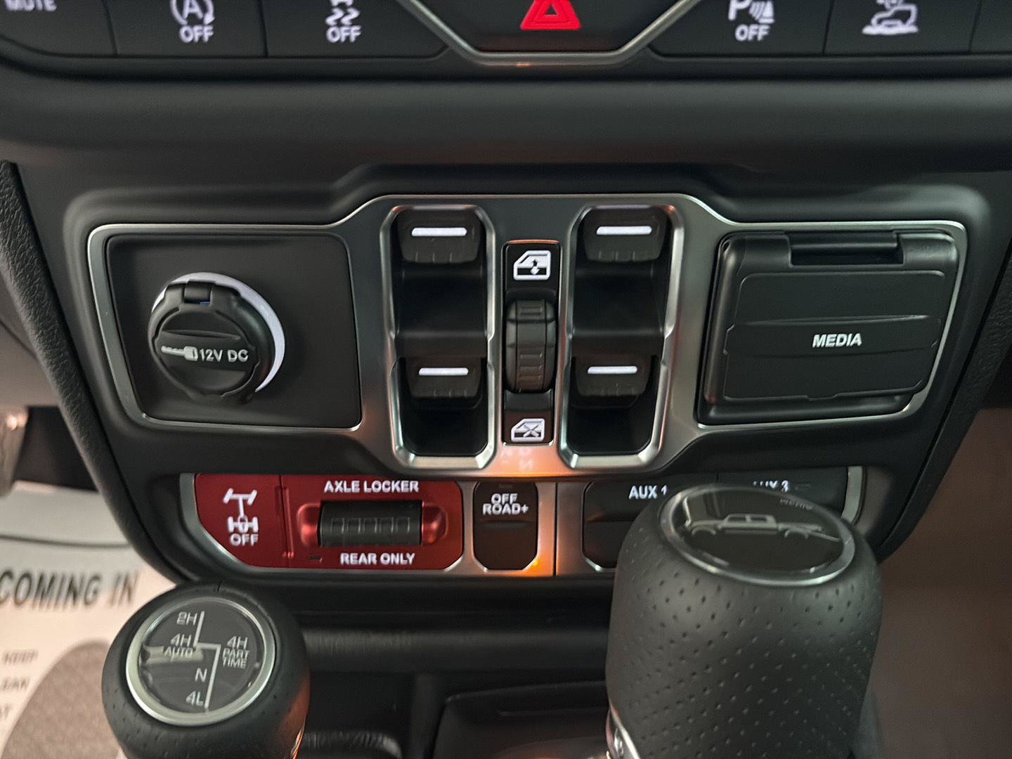 New 2026 Jeep Gladiator Mojave AWD/4WD image 16
