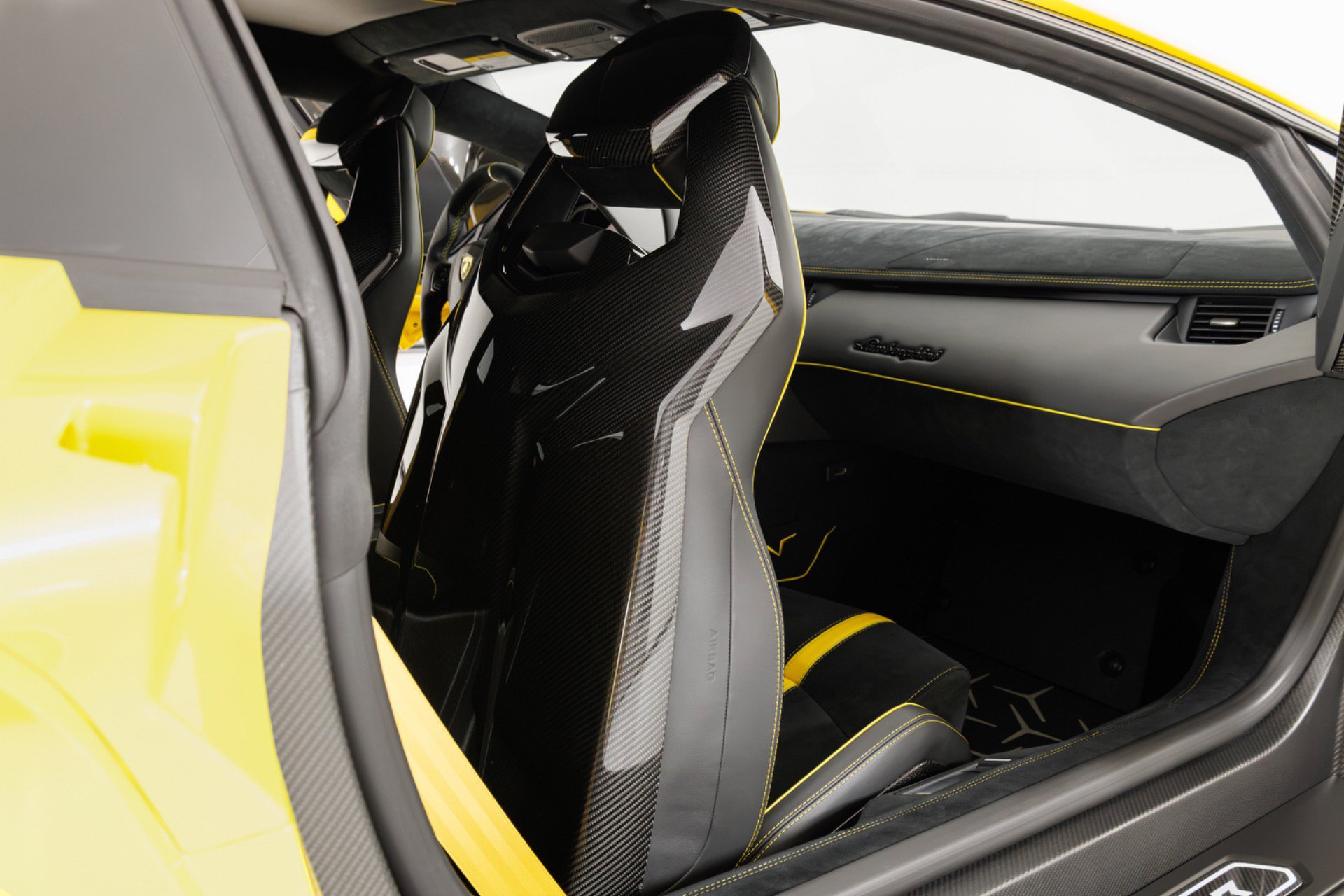 Used 2016 Lamborghini Aventador LP 750-4 Superveloce AWD/4WD image 50