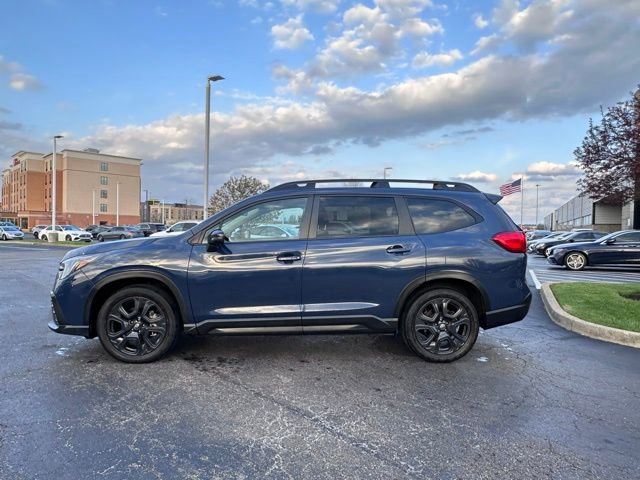 Used 2023 Subaru Ascent Onyx Edition image 4