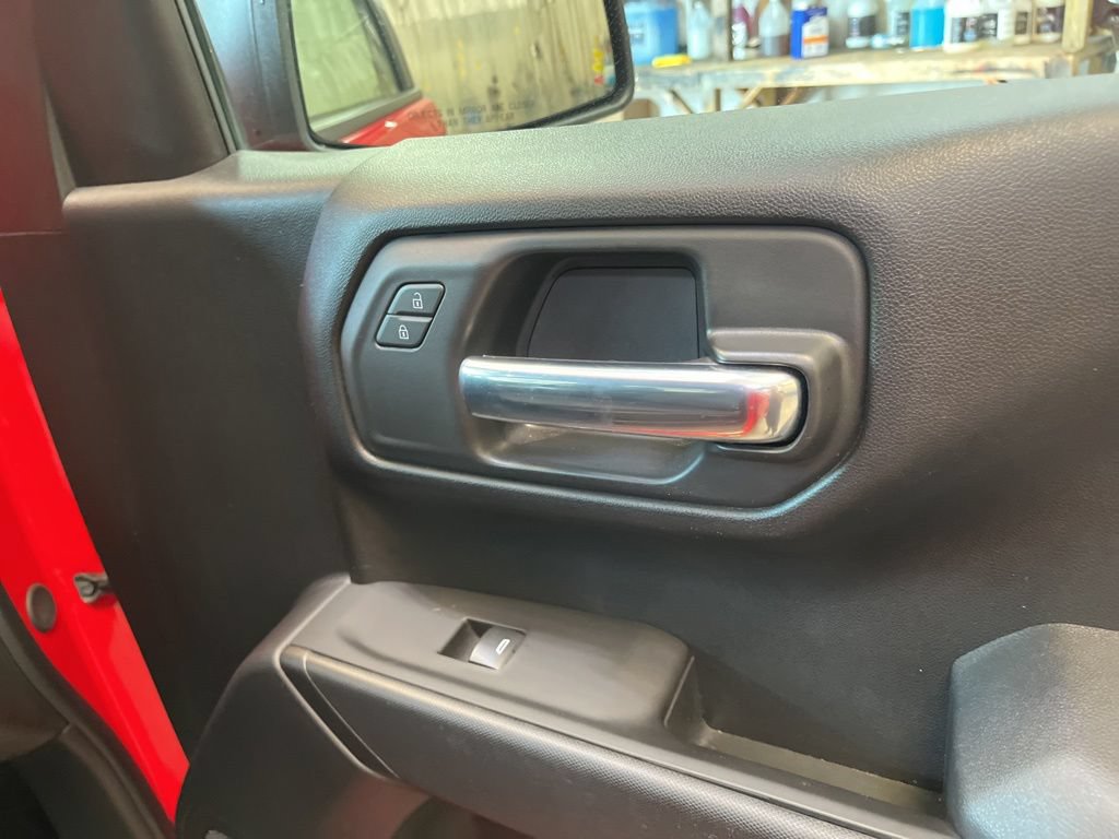 Used 2024 Chevrolet Silverado 1500 Custom AWD/4WD image 33