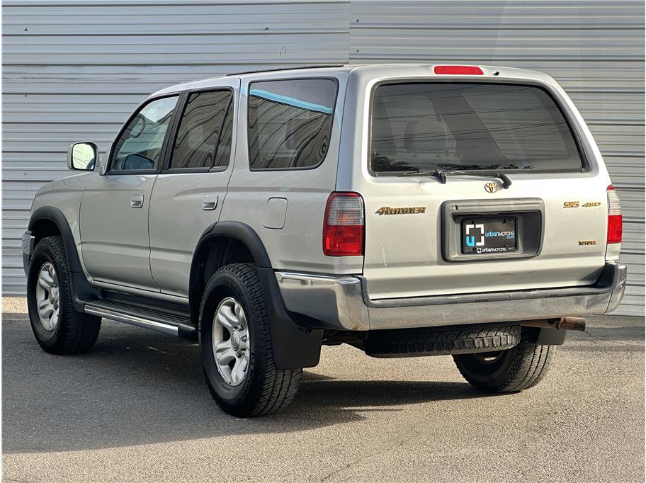 Used 2000 Toyota 4Runner SR5 image 12