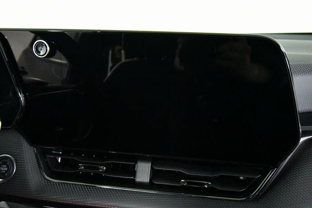 Used 2025 Chevrolet Equinox RS w/ Safety and Technology Package image 4