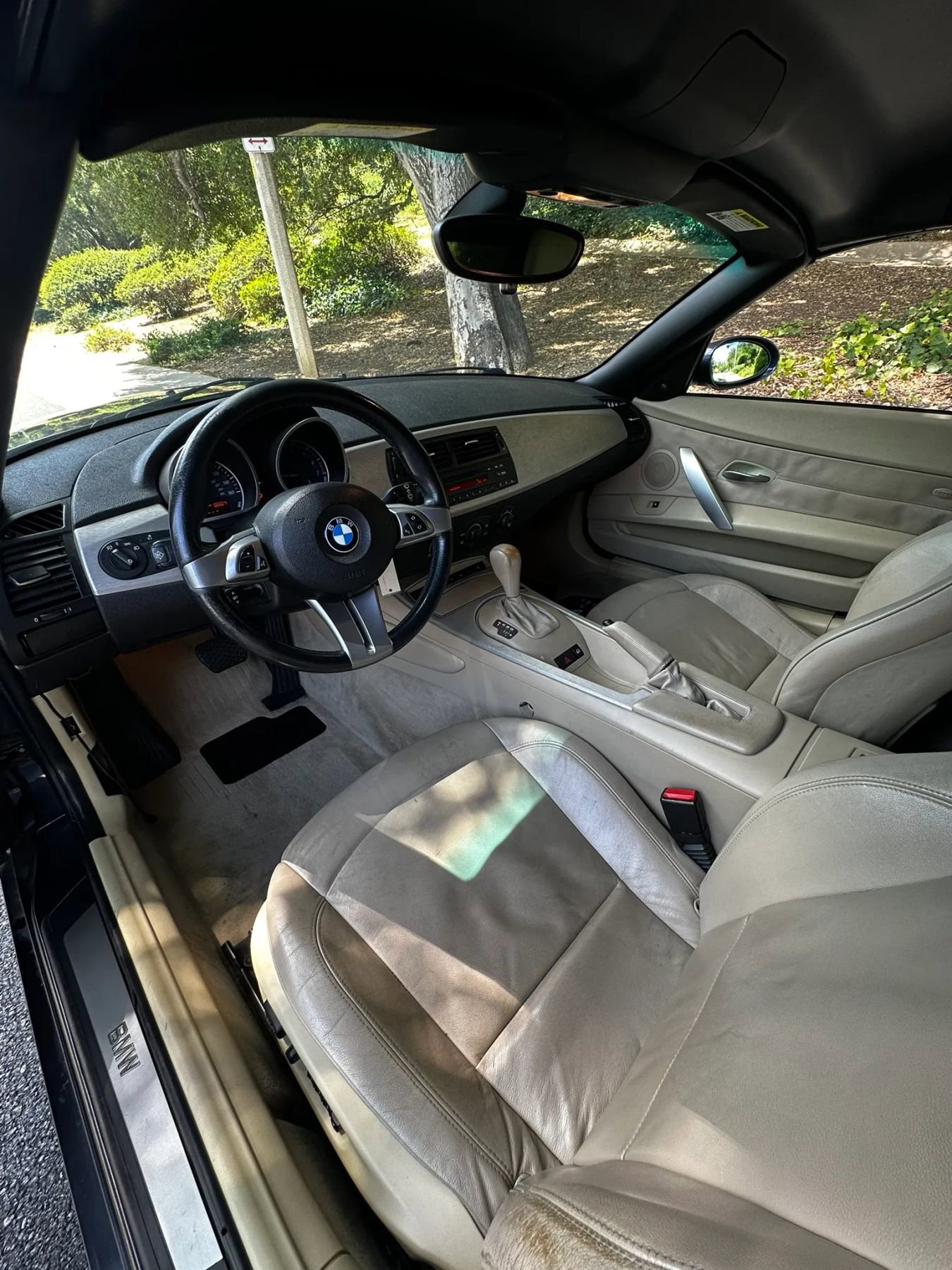 Used 2005 BMW Z4 2.5i RWD image 28