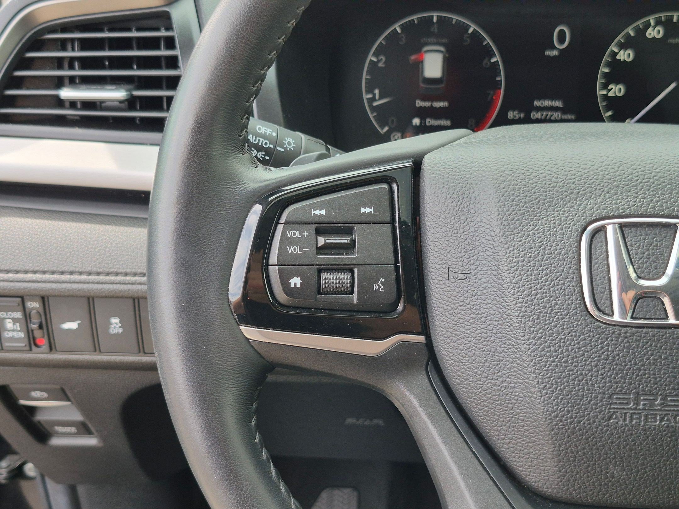 Used 2025 Honda Odyssey EX-L image 20