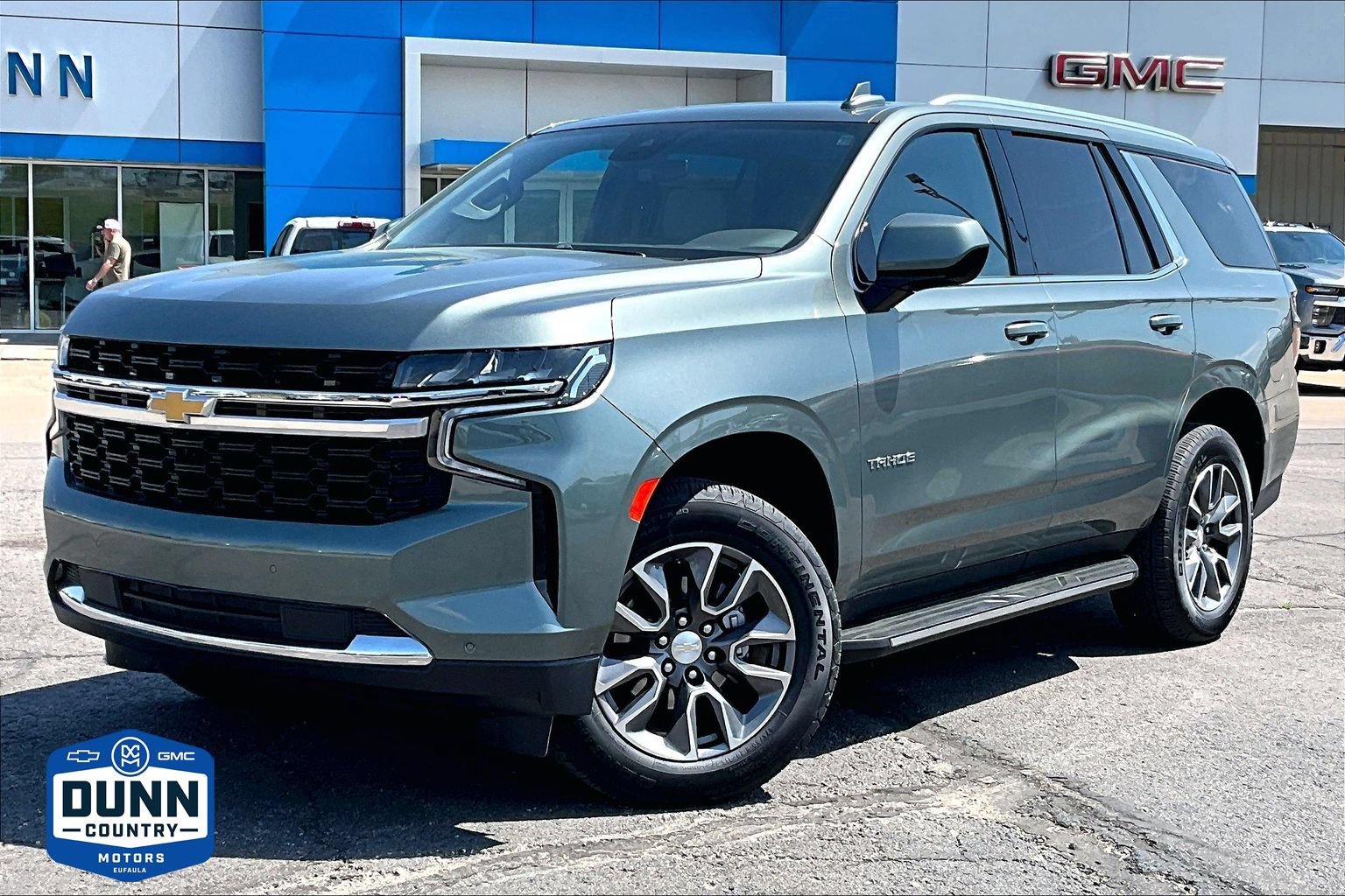 Used 2023 Chevrolet Tahoe LS AWD/4WD image 1