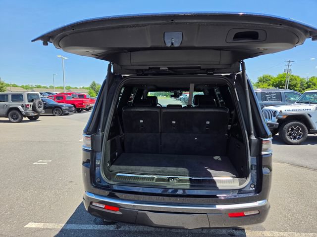 Certified 2022 Jeep Grand Wagoneer Series II AWD/4WD image 28