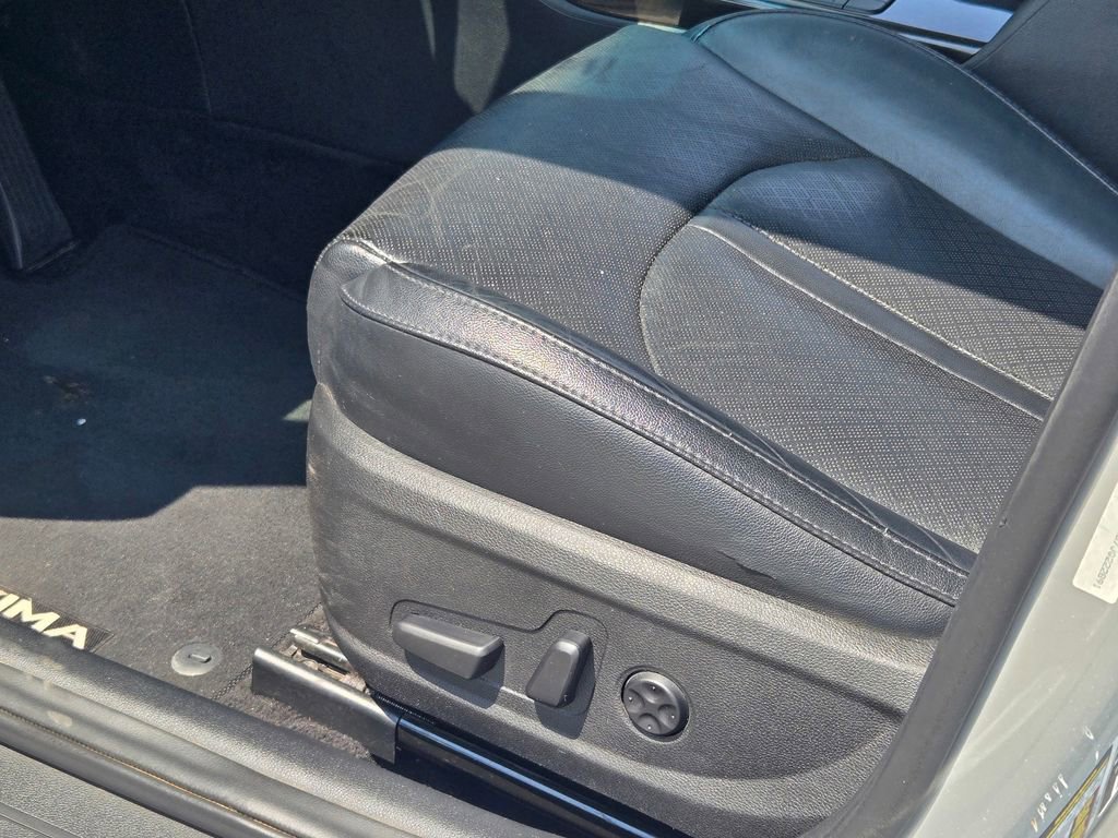 Used 2018 Kia Optima EX w/ Premium Package image 29