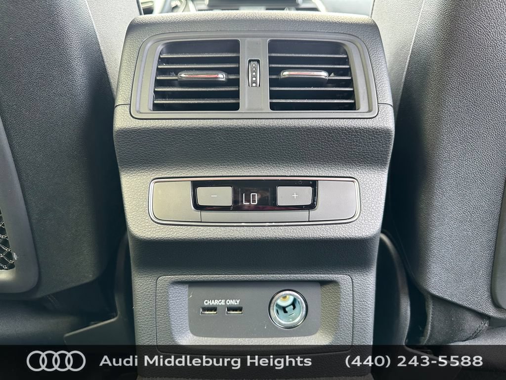 Certified 2025 Audi Q5 e Premium Plus w/ Premium Plus Package AWD/4WD image 32