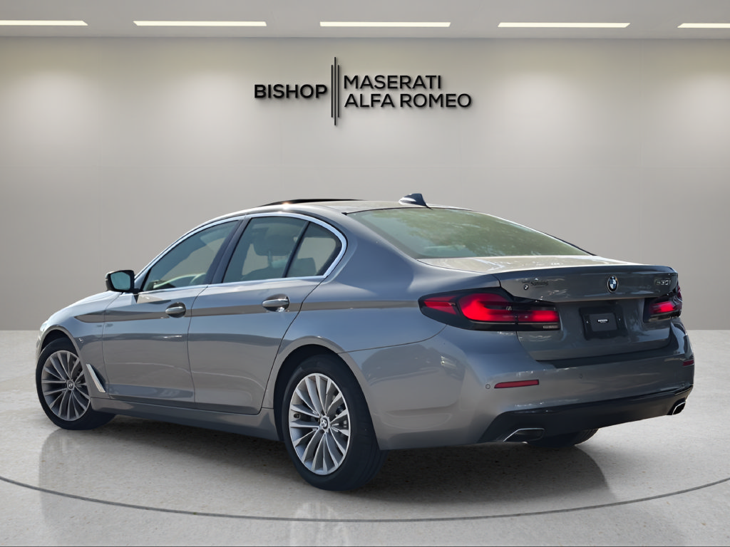 Used 2023 BMW 530i w/ Premium Package RWD image 3