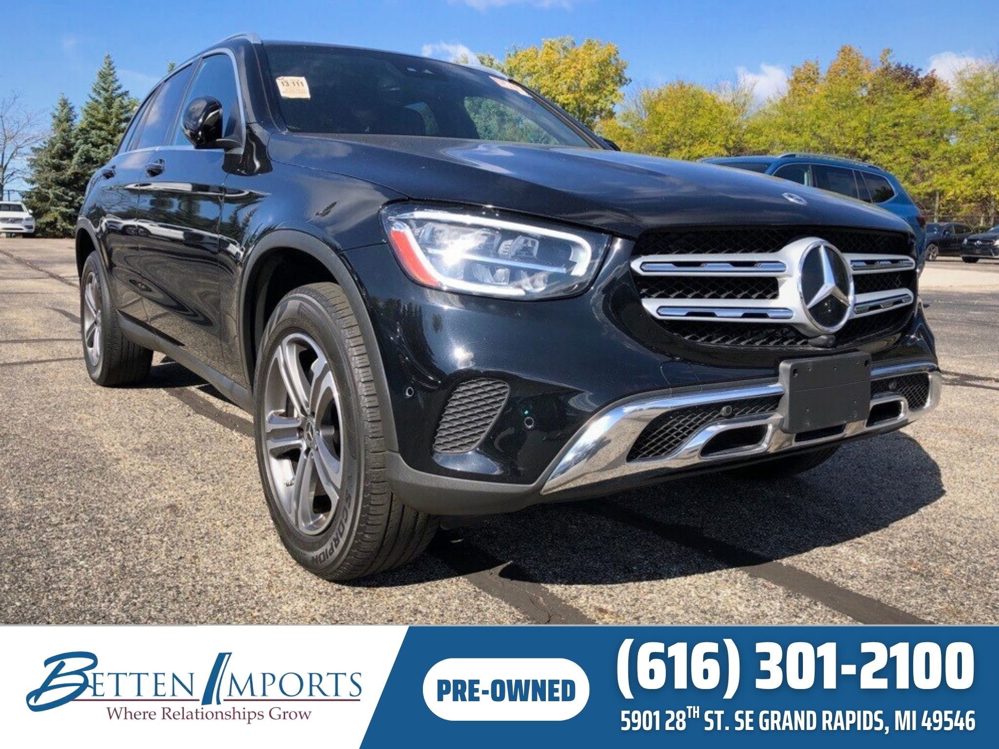 Used 2022 Mercedes-Benz GLC 300 4MATIC w/ Premium Package Lite image 1
