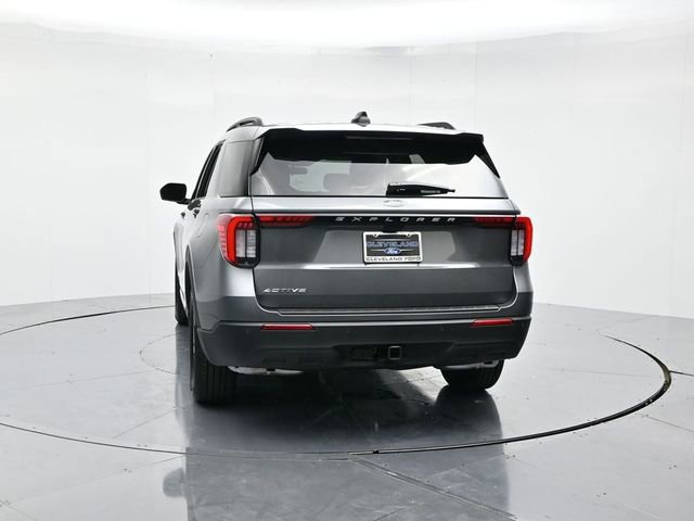 Used 2026 Ford Explorer Active RWD image 8