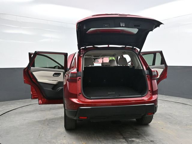 Used 2025 Nissan Rogue SV AWD/4WD image 41