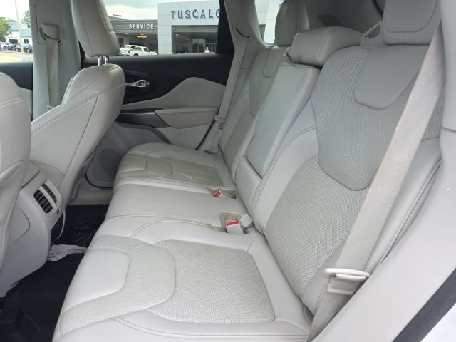 Used 2020 Jeep Cherokee Limited FWD image 10