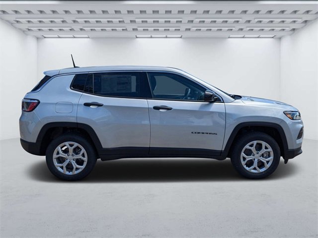 New 2024 Jeep Compass Sport image 2