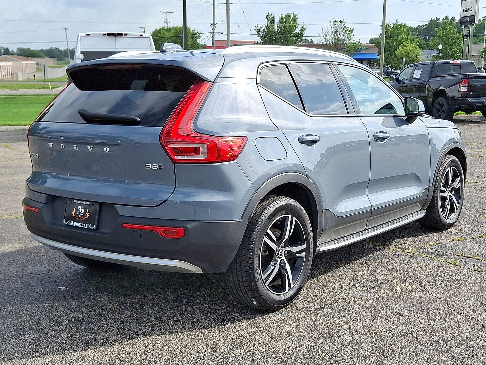 Used 2023 Volvo XC40 B5 Core AWD/4WD image 25
