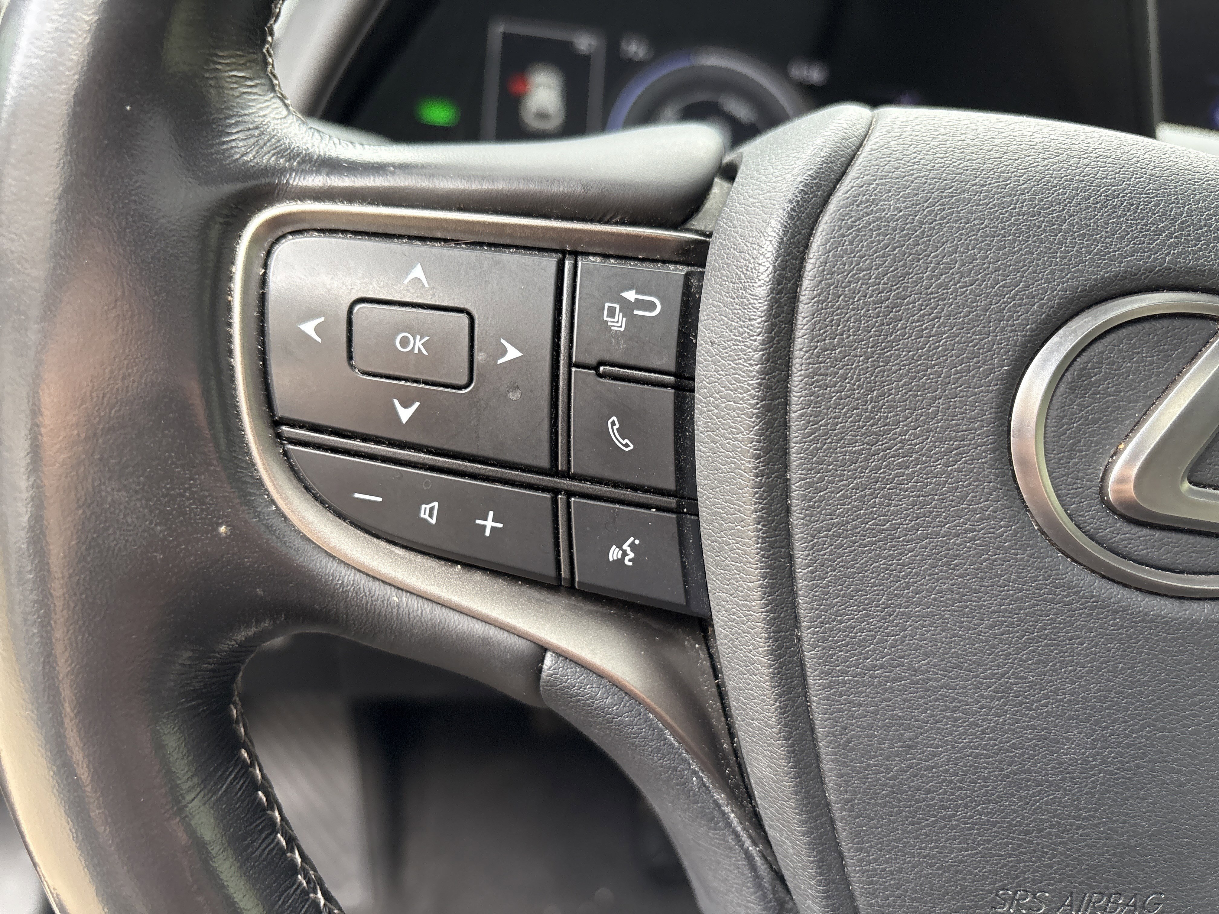 Used 2020 Lexus UX 250h w/ Premium Package image 19