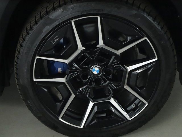 Used 2024 BMW XM image 11