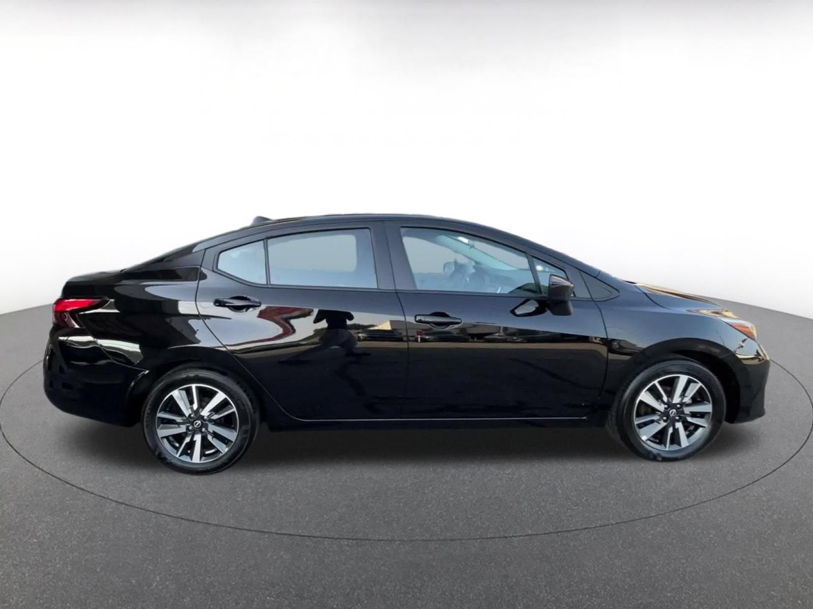 Used 2025 Nissan Versa SV FWD image 16