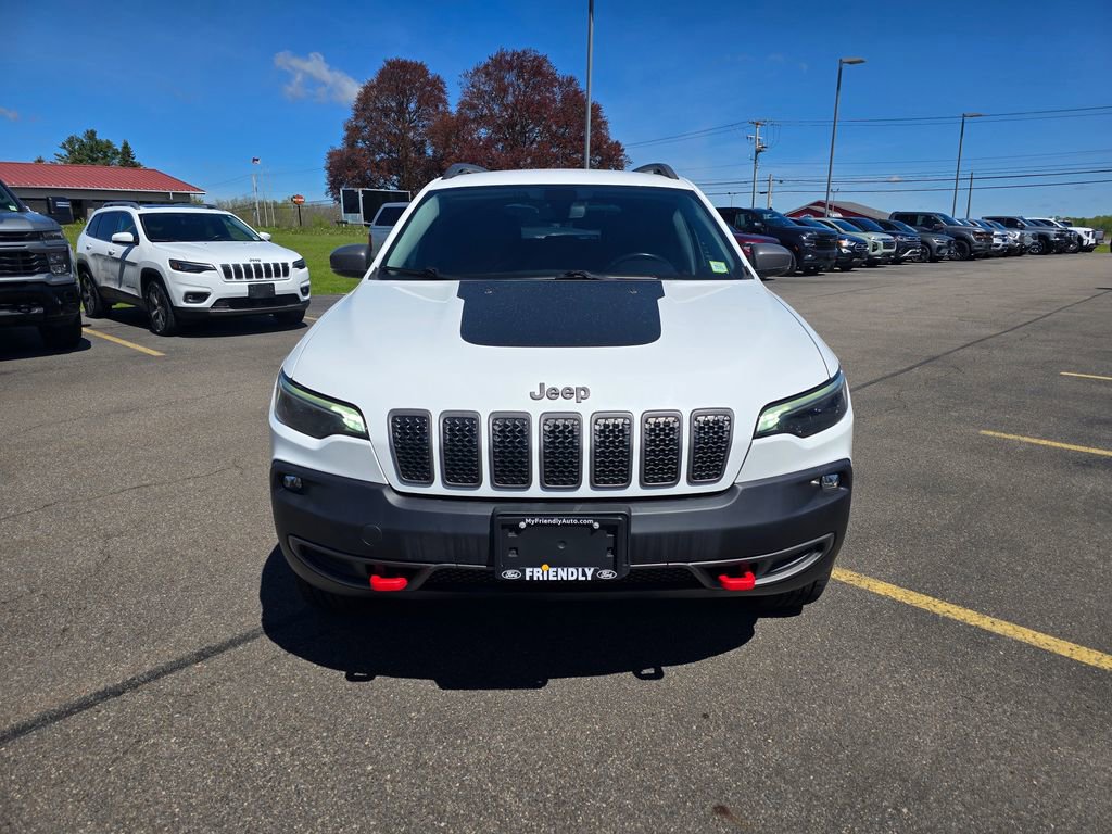 Used 2019 Jeep Cherokee Trailhawk w/ Cold Weather Group AWD/4WD image 2
