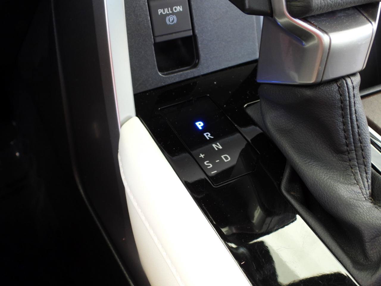 Used 2023 Toyota Sequoia Capstone AWD/4WD image 87