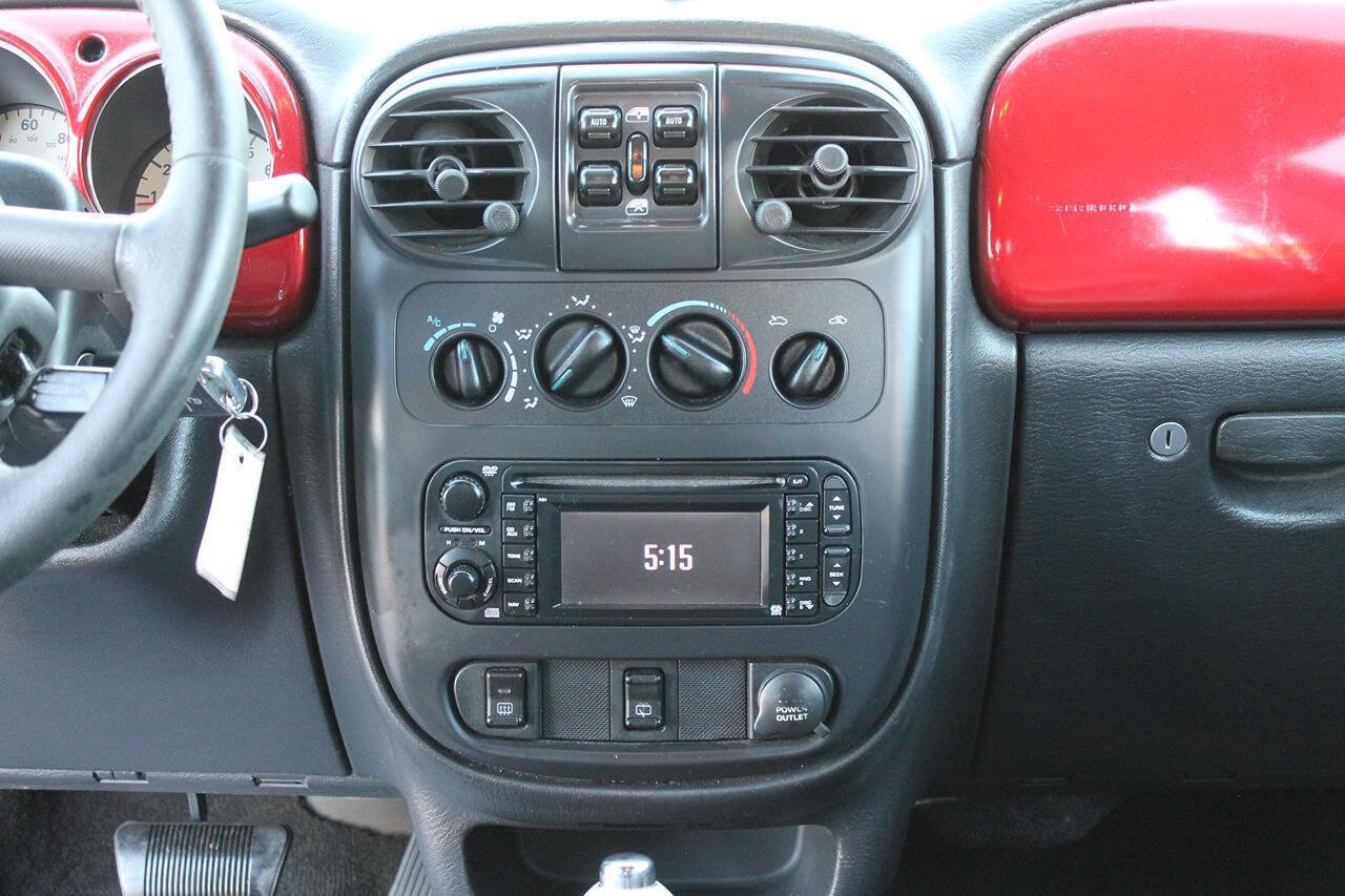 Used 2004 Chrysler PT Cruiser Limited FWD image 36
