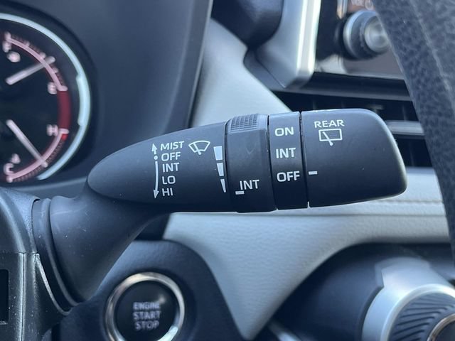 Used 2024 Toyota RAV4 XLE FWD image 29