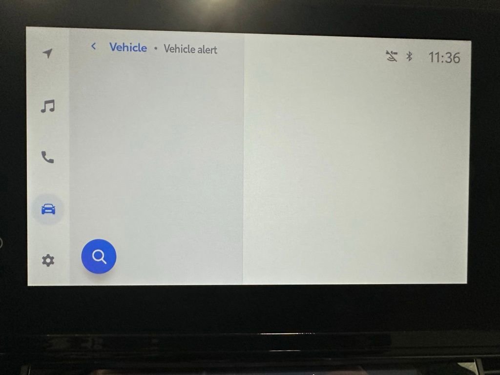 Used 2025 Toyota Sienna LE image 35