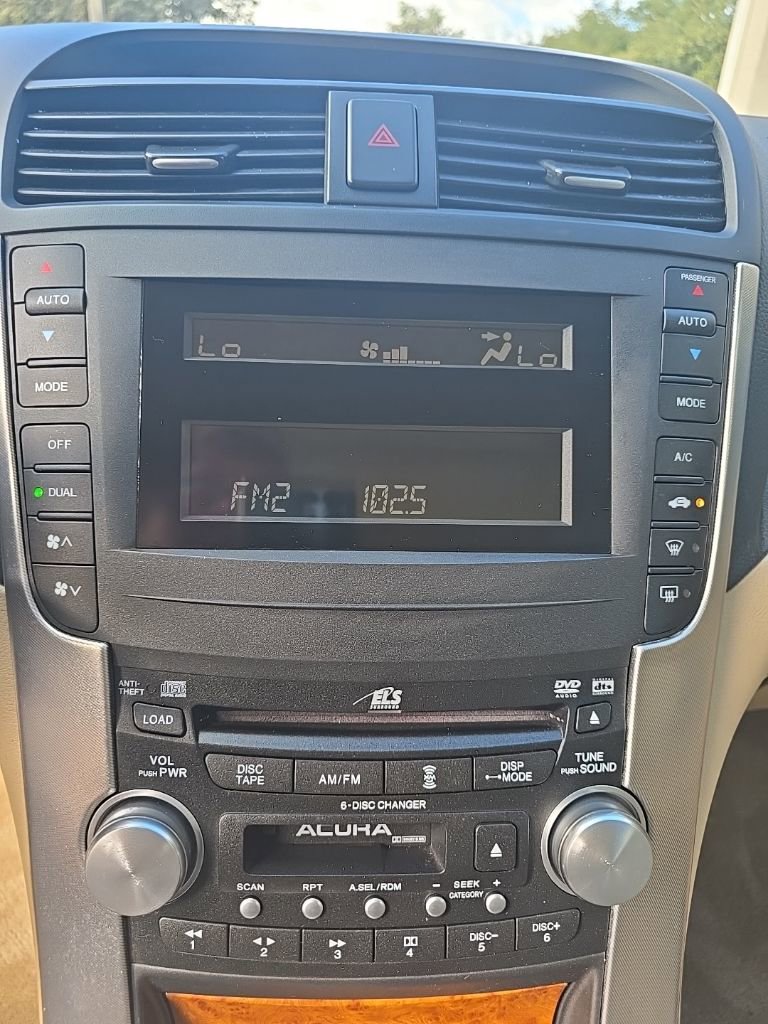 Used 2004 Acura TL image 38