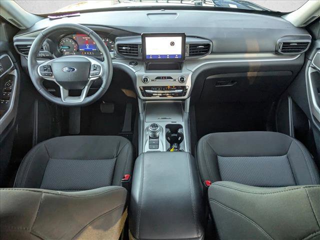 Used 2023 Ford Explorer XLT image 17