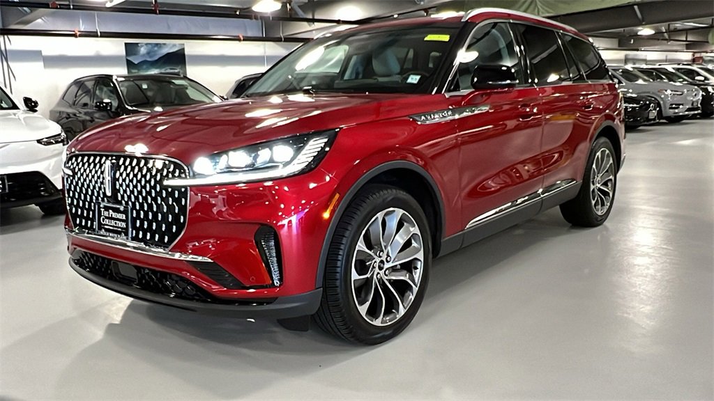 Used 2025 Lincoln Aviator Reserve w/ Illumination Package image 5