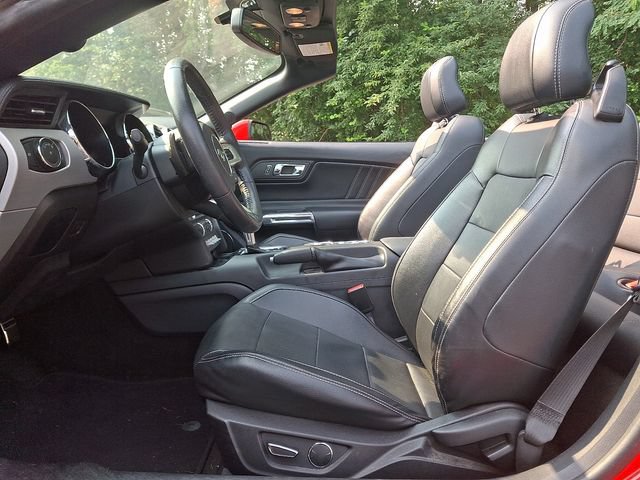 Used 2017 Ford Mustang Premium RWD image 14