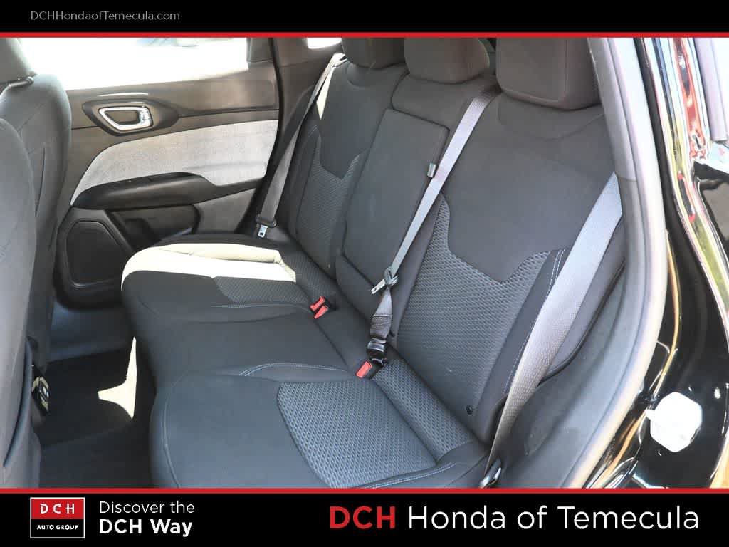 Used 2025 Jeep Compass Sport AWD/4WD image 18
