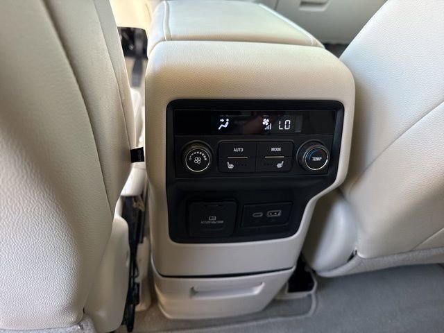 Used 2023 GMC Acadia Denali image 27