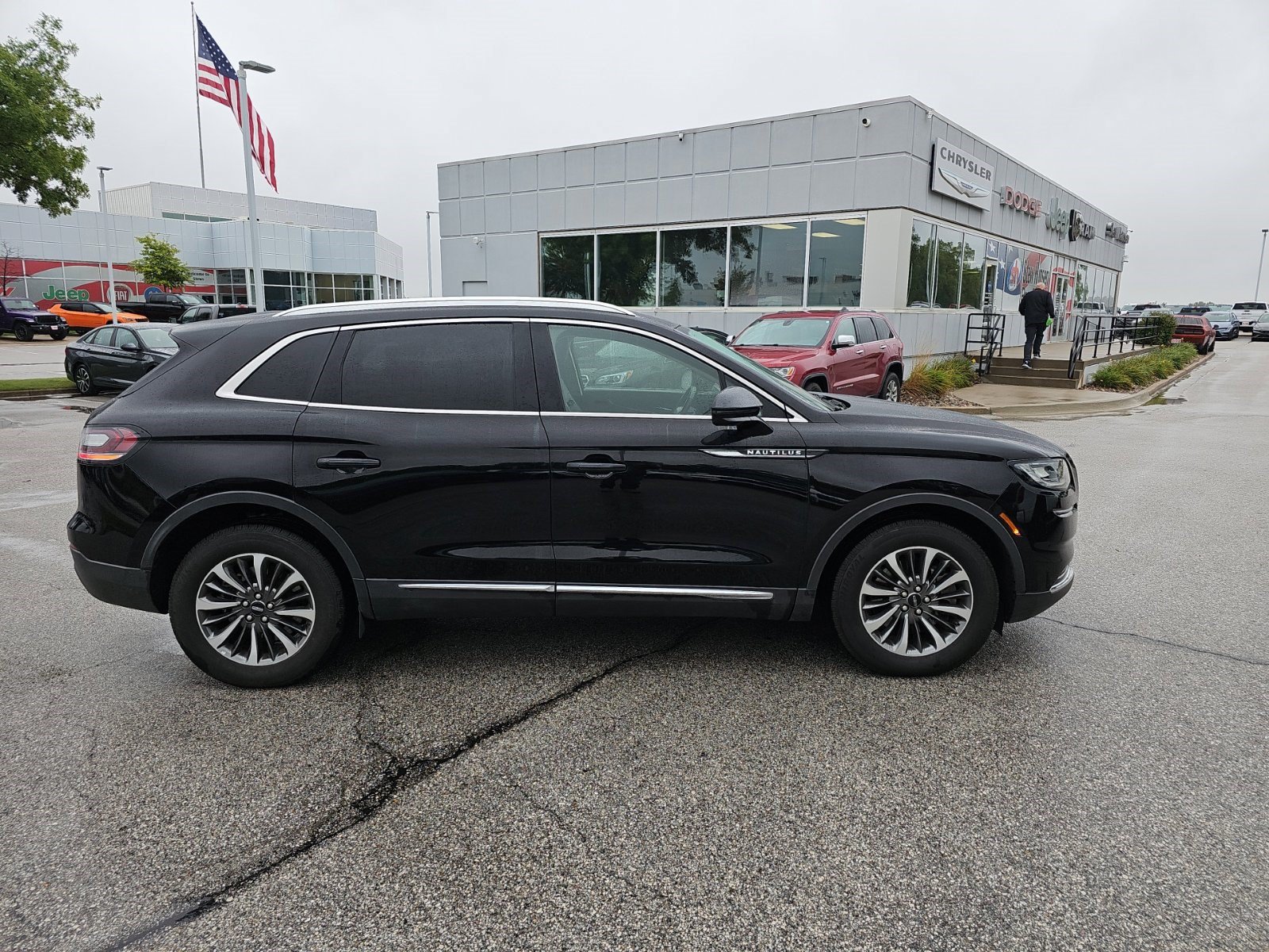 Used 2023 Lincoln Nautilus AWD w/ Premium Package image 7