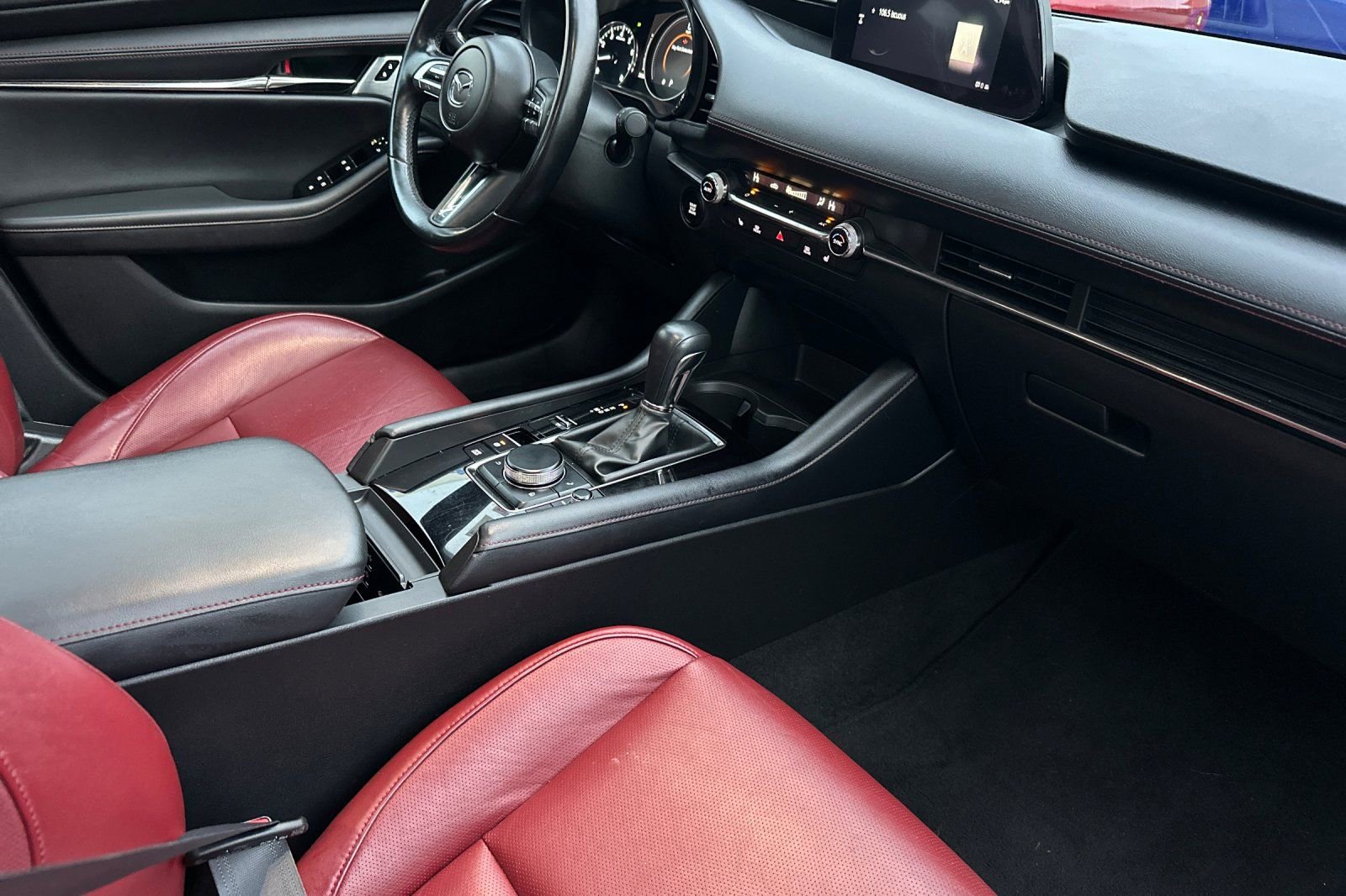 Used 2022 MAZDA MAZDA3 s image 18