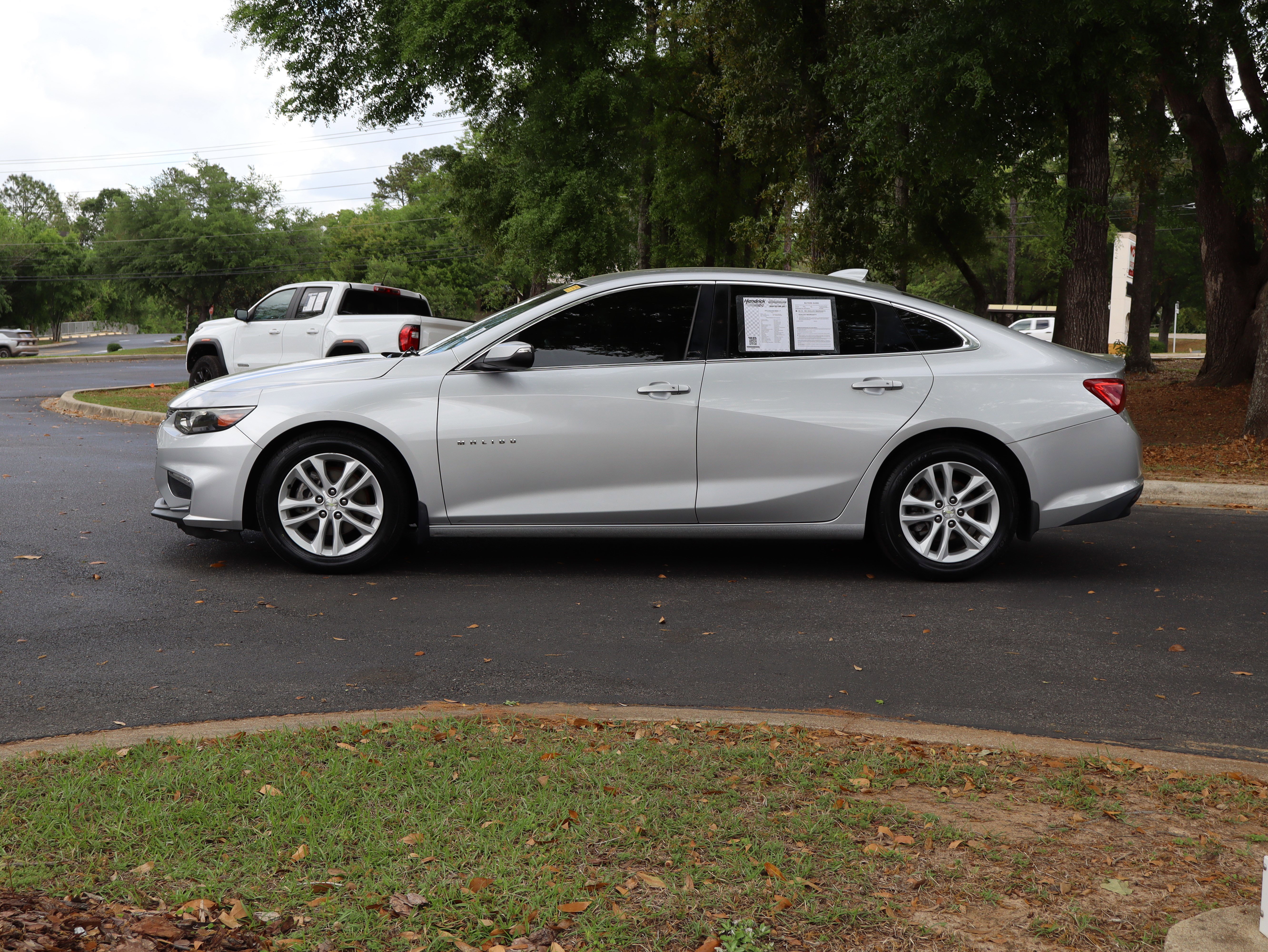 Used 2016 Chevrolet Malibu LT image 14