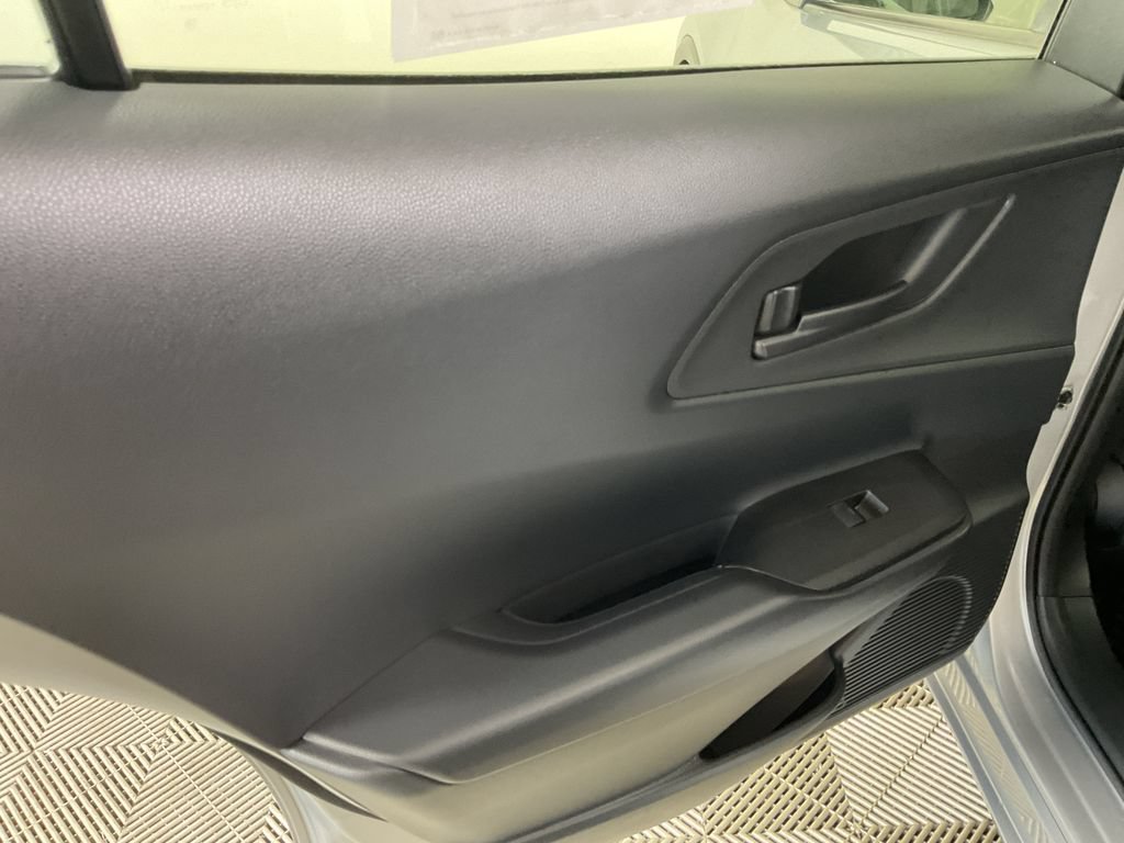 Used 2024 Toyota Prius Prime FWD image 18