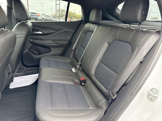 Certified 2025 Buick Envista Preferred FWD image 22